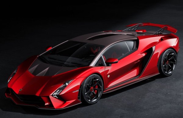 Тази година Lamborghini се сбогува с конвенционалната V12 платформа, която стоеше в основата на нейния флагман през последните шест десетилетия.
Но преди да спре производството на Aventador, компанията разкри два различни уникални модела, базирани на единадесетгодишното шаси на флагмана.
Отличаващи се с реставрирани каросерии изцяло от въглеродни влакна с елементи от различни модели с V12 двигатели от миналото, купето Invencible и роудстърът Autentica изглеждат подобни, но всеки идва с някои отличителни характеристики.
Независимо от тези отличителни характеристики, и двата автомобила са еднакво впечатляващи по отношение на дизайна.
Двигателят осигурява мощност от 769 к.с., като агрегатът е същият V12, използван в в Aventador Ultimae.
